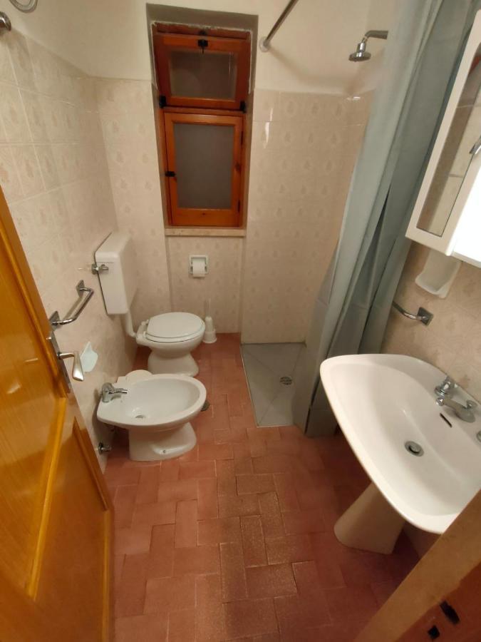 Nature, Memories And Garden Shower At Casa Del Castello 카스텔델몬테 외부 사진